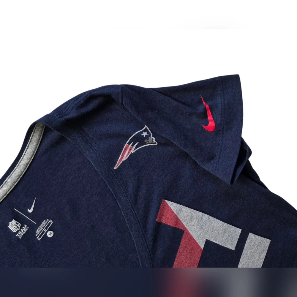 New England Patriots Medium Blue Nike NFL Team Apparel Athletic Tee Shirt